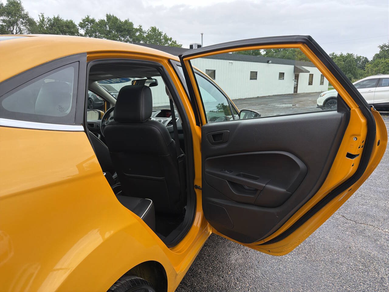 Used 2011 Ford Fiesta SEL w/ 301A Rapid Spec Order Code FWD image 34