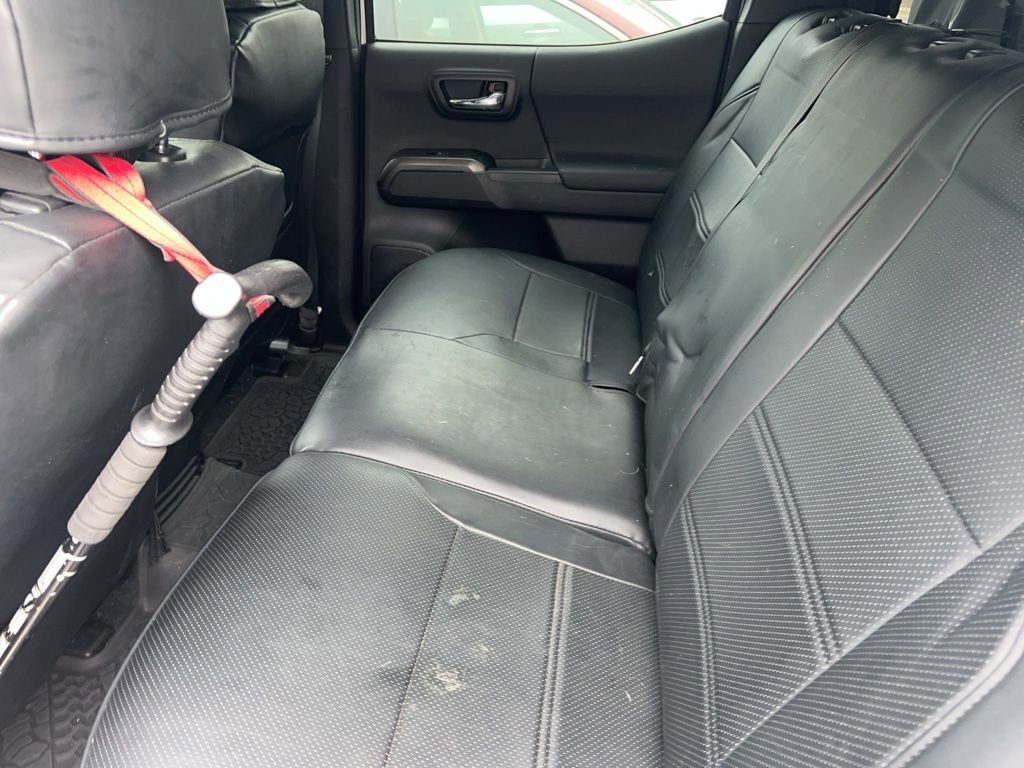 Used 2021 Toyota Tacoma TRD Sport AWD/4WD image 7