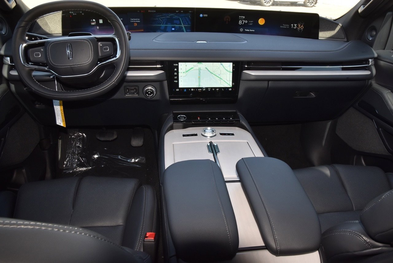 New 2025 Lincoln Navigator L Reserve w/ Jet Appearance Package AWD/4WD image 24
