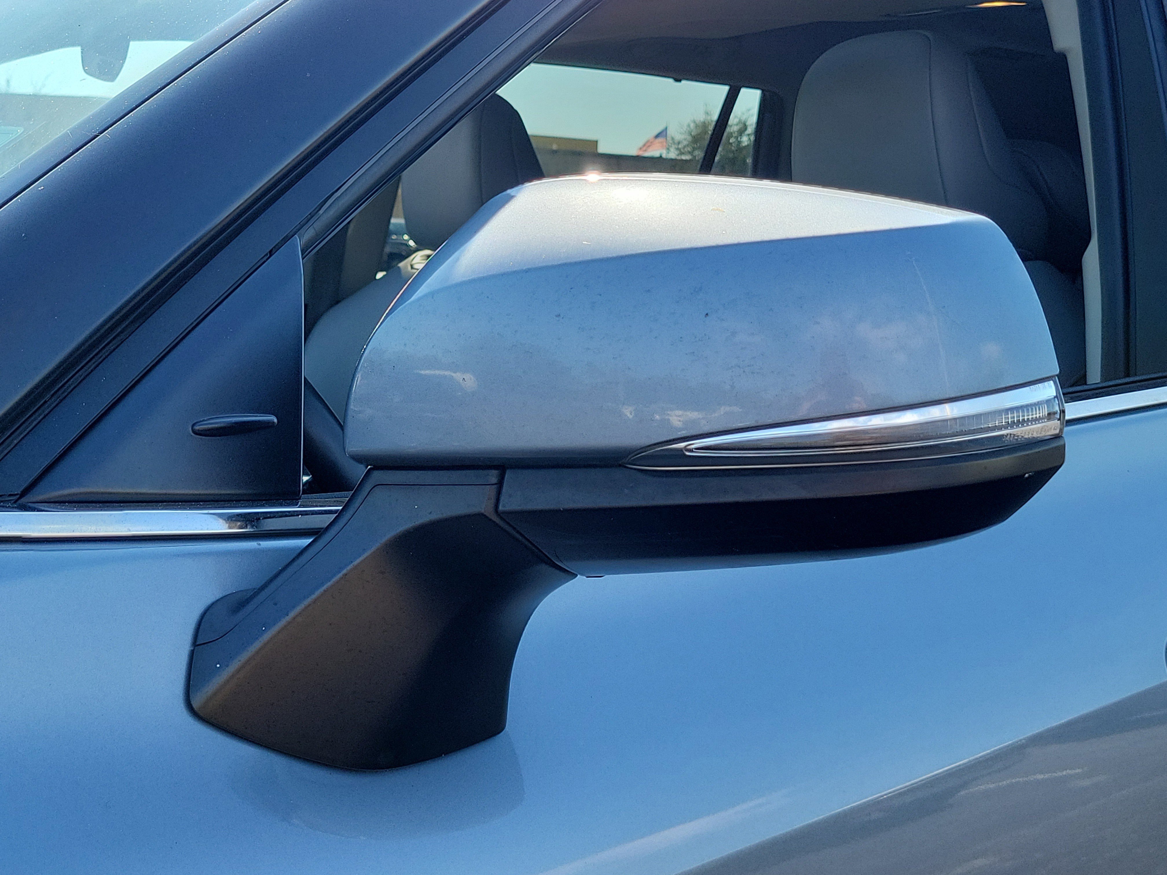 Used 2020 Toyota Highlander XLE image 11