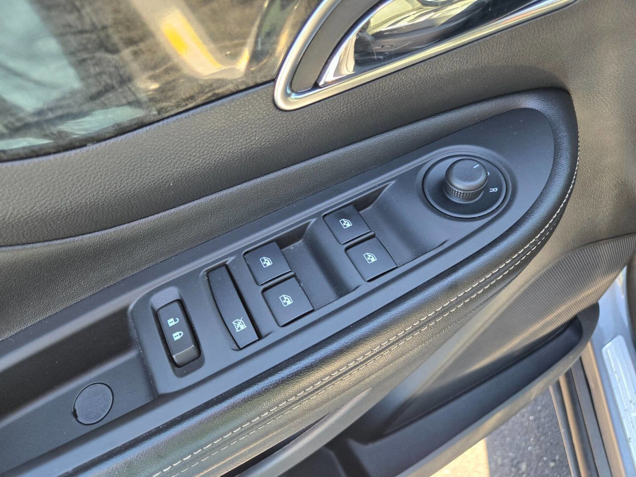 Used 2014 Buick Encore Convenience image 14
