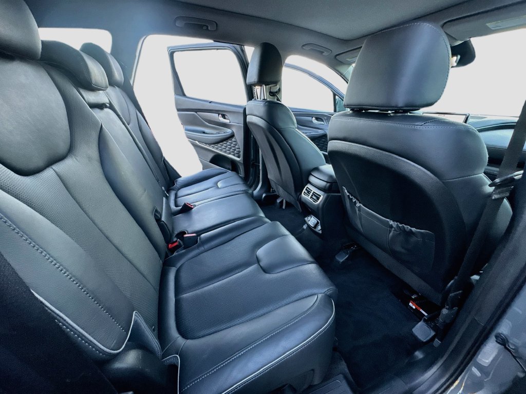 Used 2021 Hyundai Santa Fe Limited AWD/4WD image 26