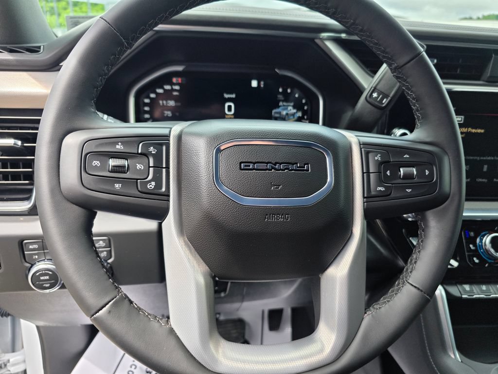 Used 2026 GMC Sierra 2500 Denali w/ Technology Package AWD/4WD image 17