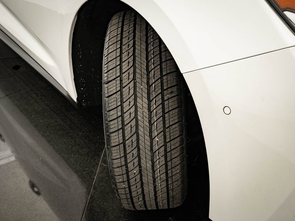 Used 2017 Chevrolet Volt Premier w/ Driver Confidence II Package FWD image 56