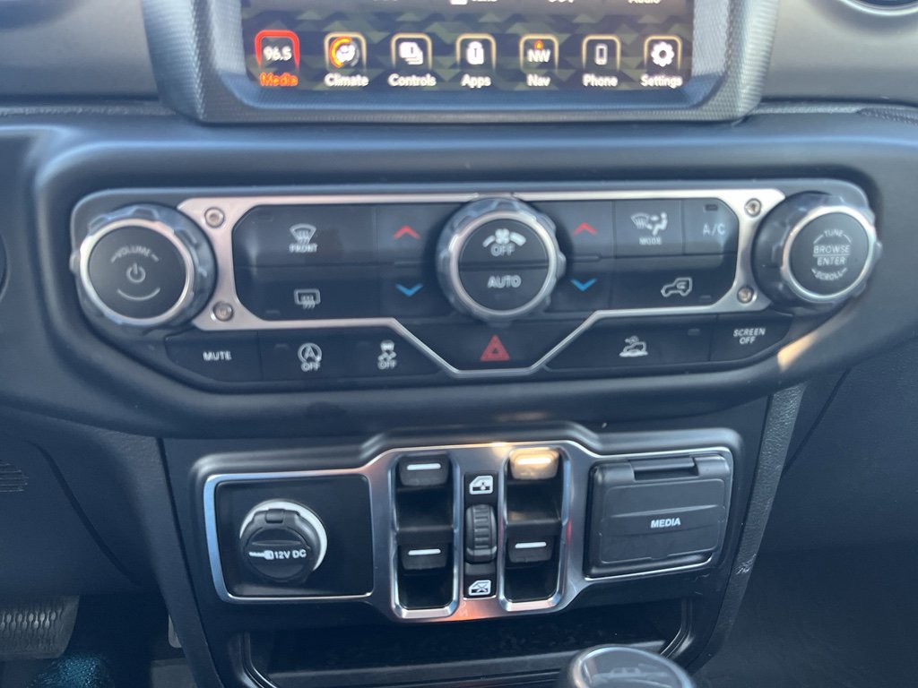 Used 2023 Jeep Gladiator Sport image 15