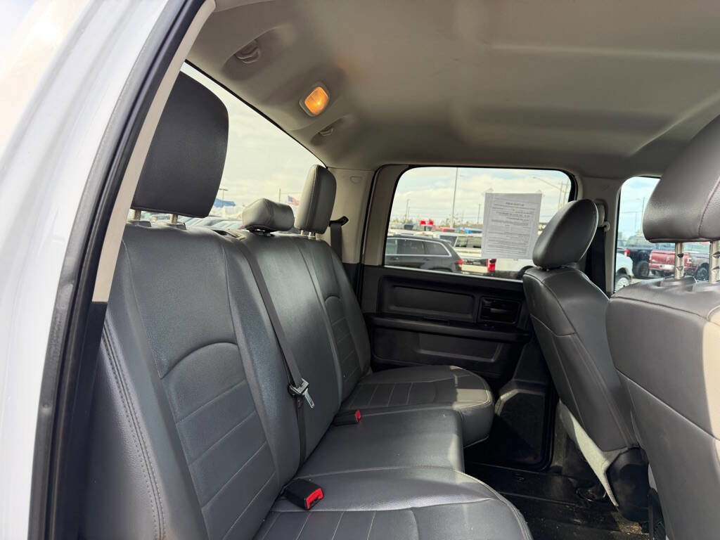 Used 2015 RAM 3500 Tradesman w/ Chrome Appearance Group image 25