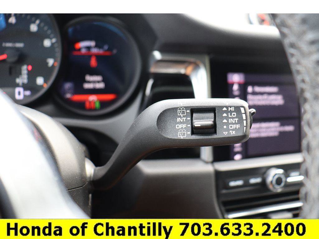 Used 2021 Porsche Macan image 11