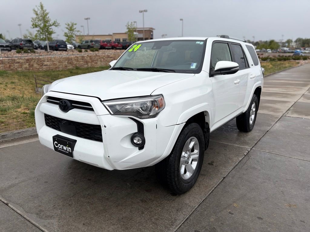 Used 2024 Toyota 4Runner SR5 Premium w/ SR5 Premium Package AWD/4WD image 3