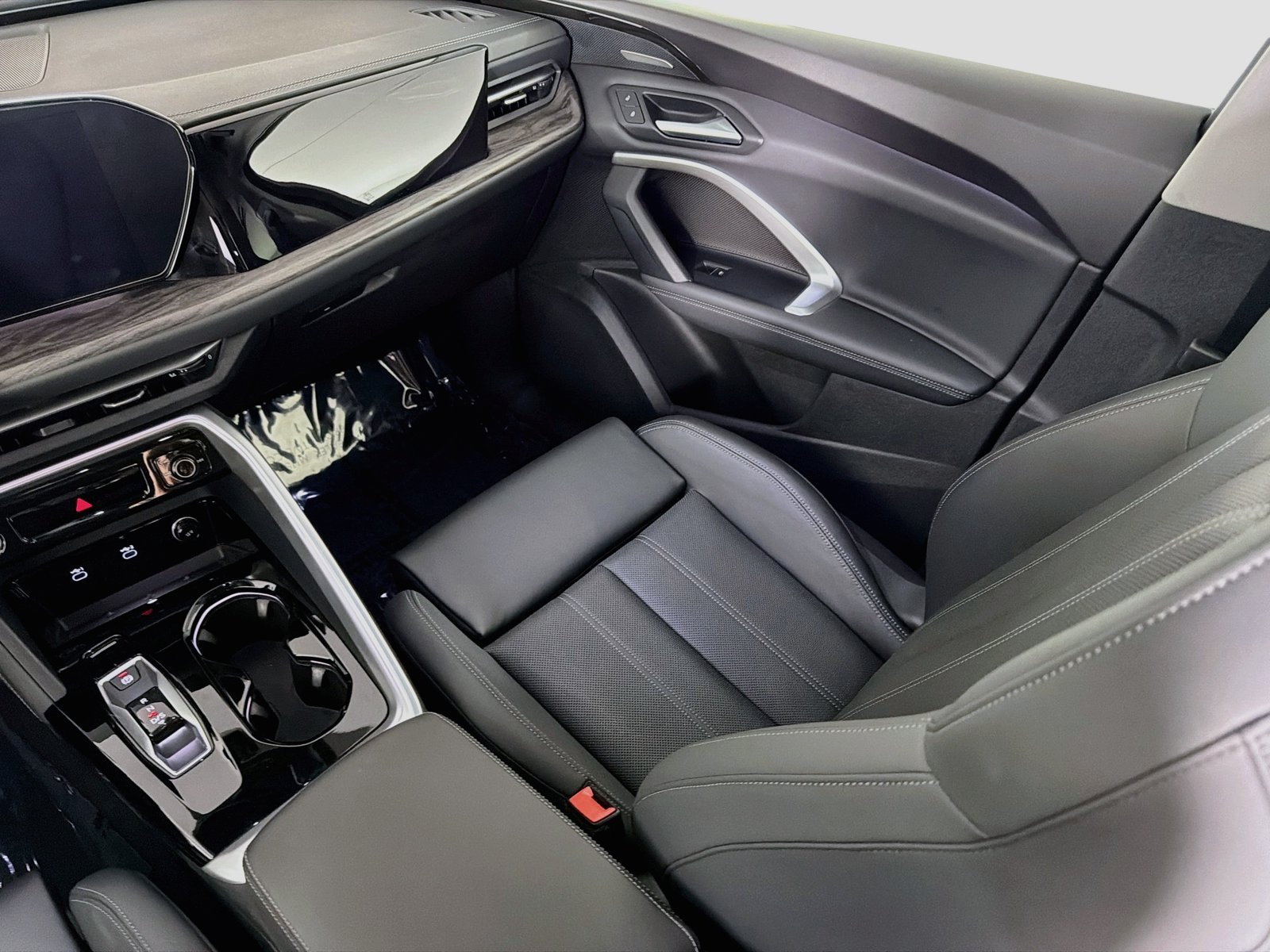 Certified 2025 Audi Q5 Premium AWD/4WD image 24
