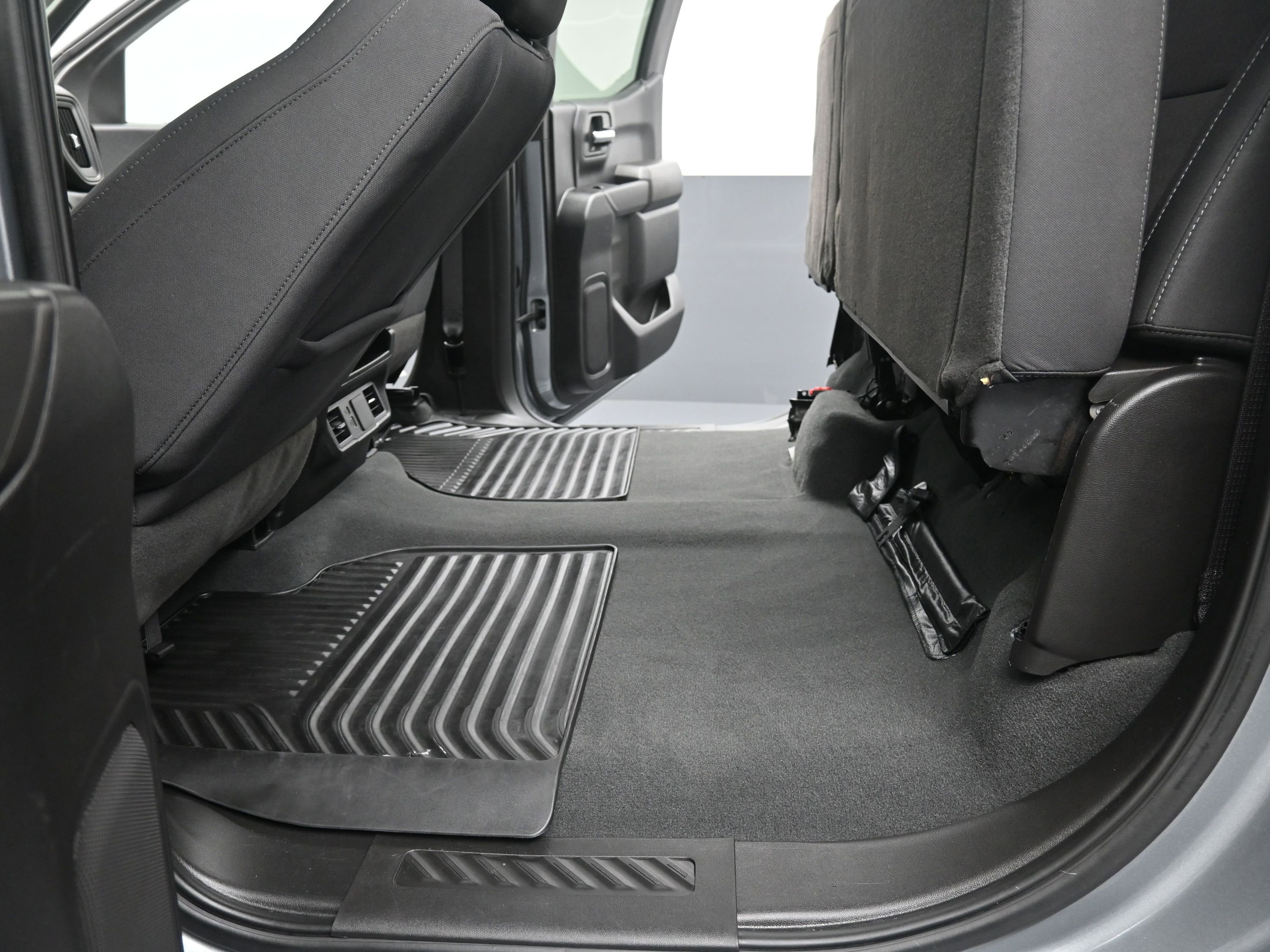 Used 2024 Chevrolet Silverado 1500 Custom w/ Rally Edition AWD/4WD image 18