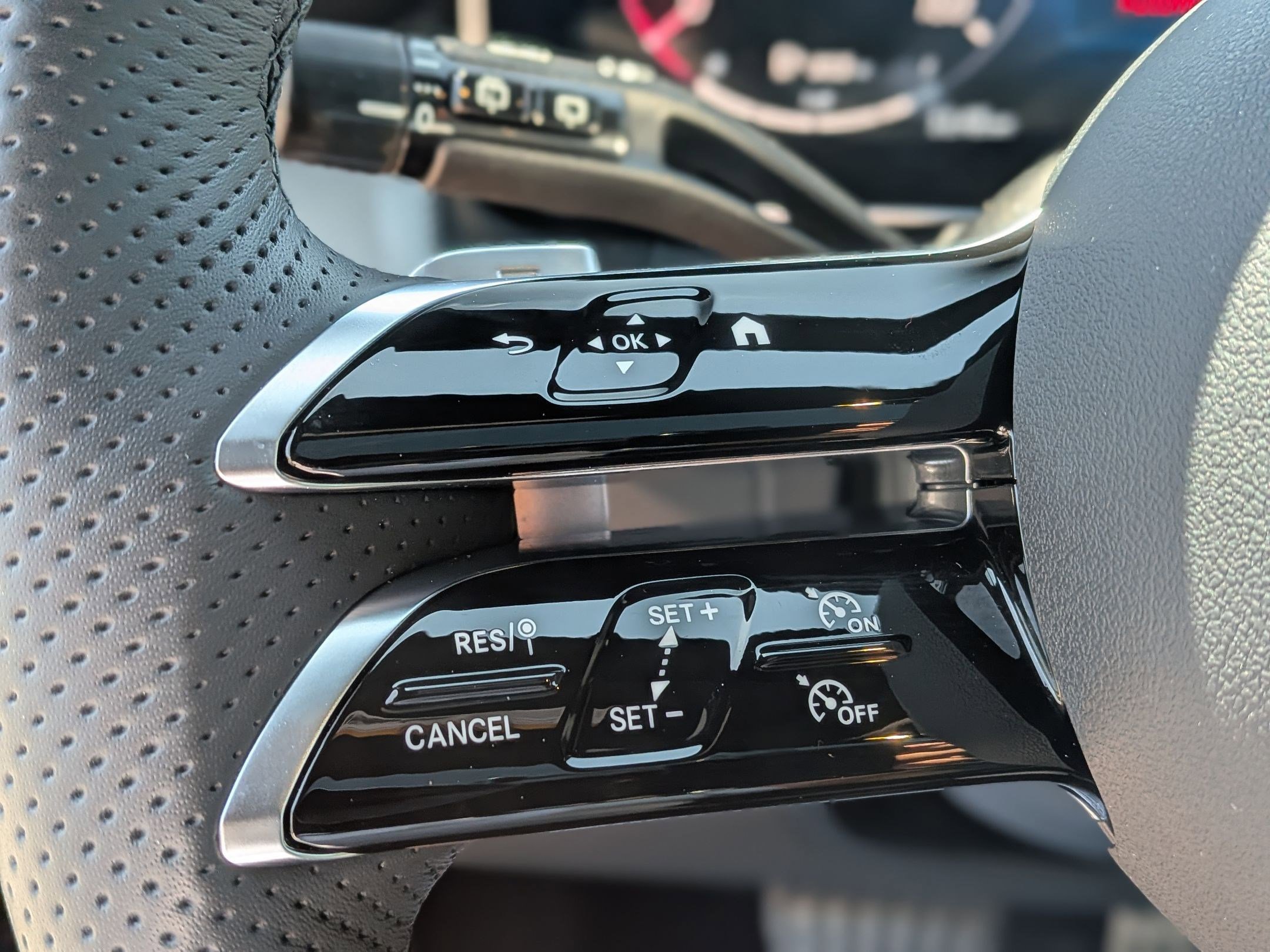 Certified 2026 Mercedes-Benz GLC 300 4MATIC image 16