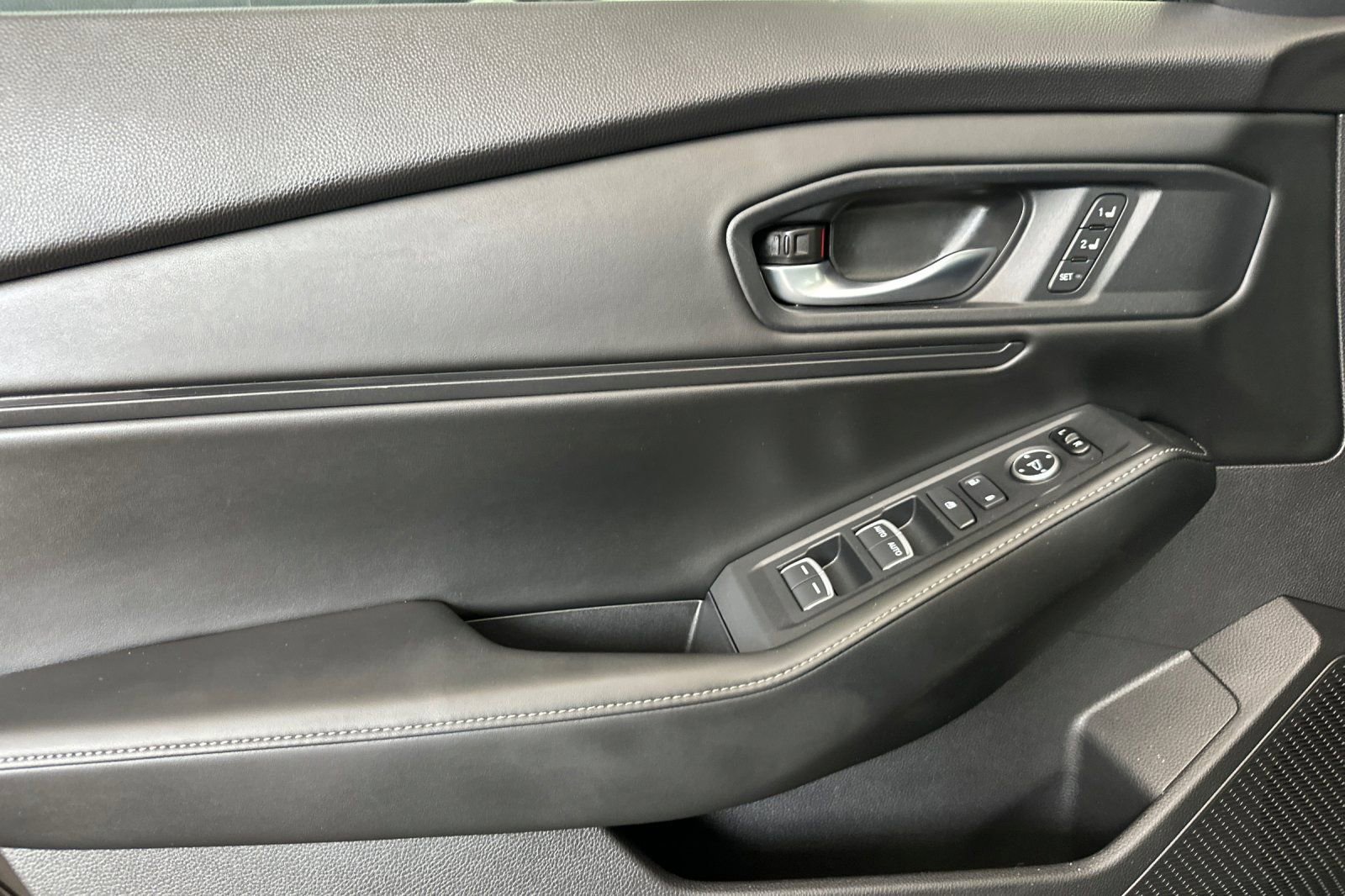 Used 2023 Honda Accord Sport image 13