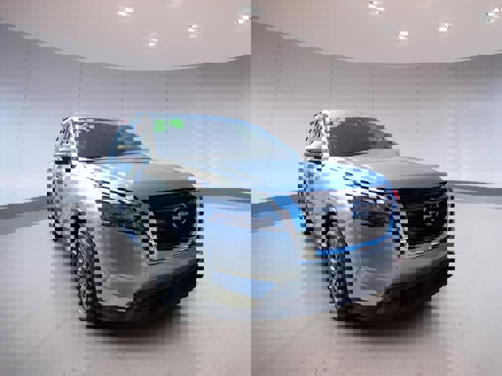 Used 2024 Nissan Pathfinder SV