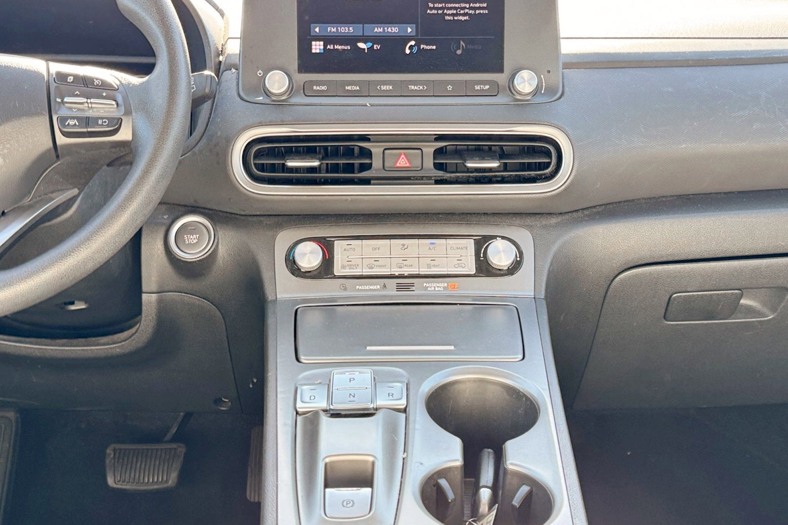 Used 2023 Hyundai Kona SE w/ Cargo Package image 15