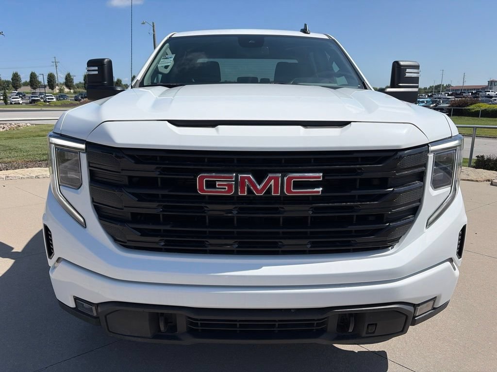 Used 2024 GMC Sierra 1500 Elevation w/ X31 Off-Road Package AWD/4WD image 3