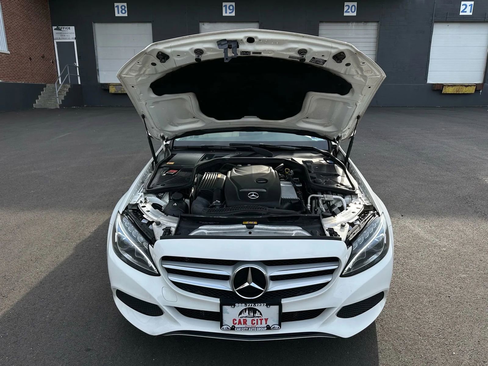 Used 2015 Mercedes-Benz C 300 4MATIC Sedan image 29