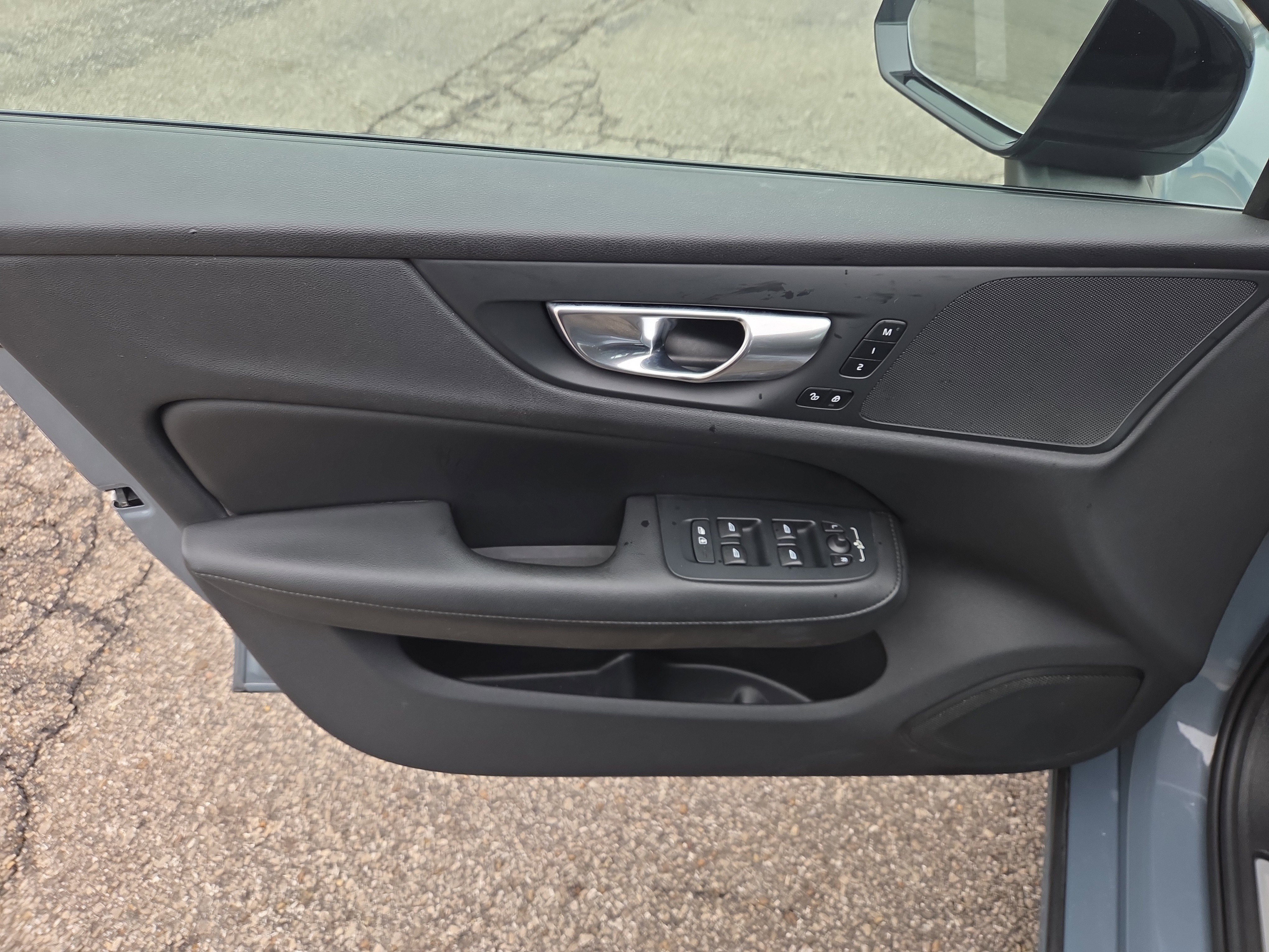 Used 2024 Volvo S60 B5 Plus w/ Climate Package image 6