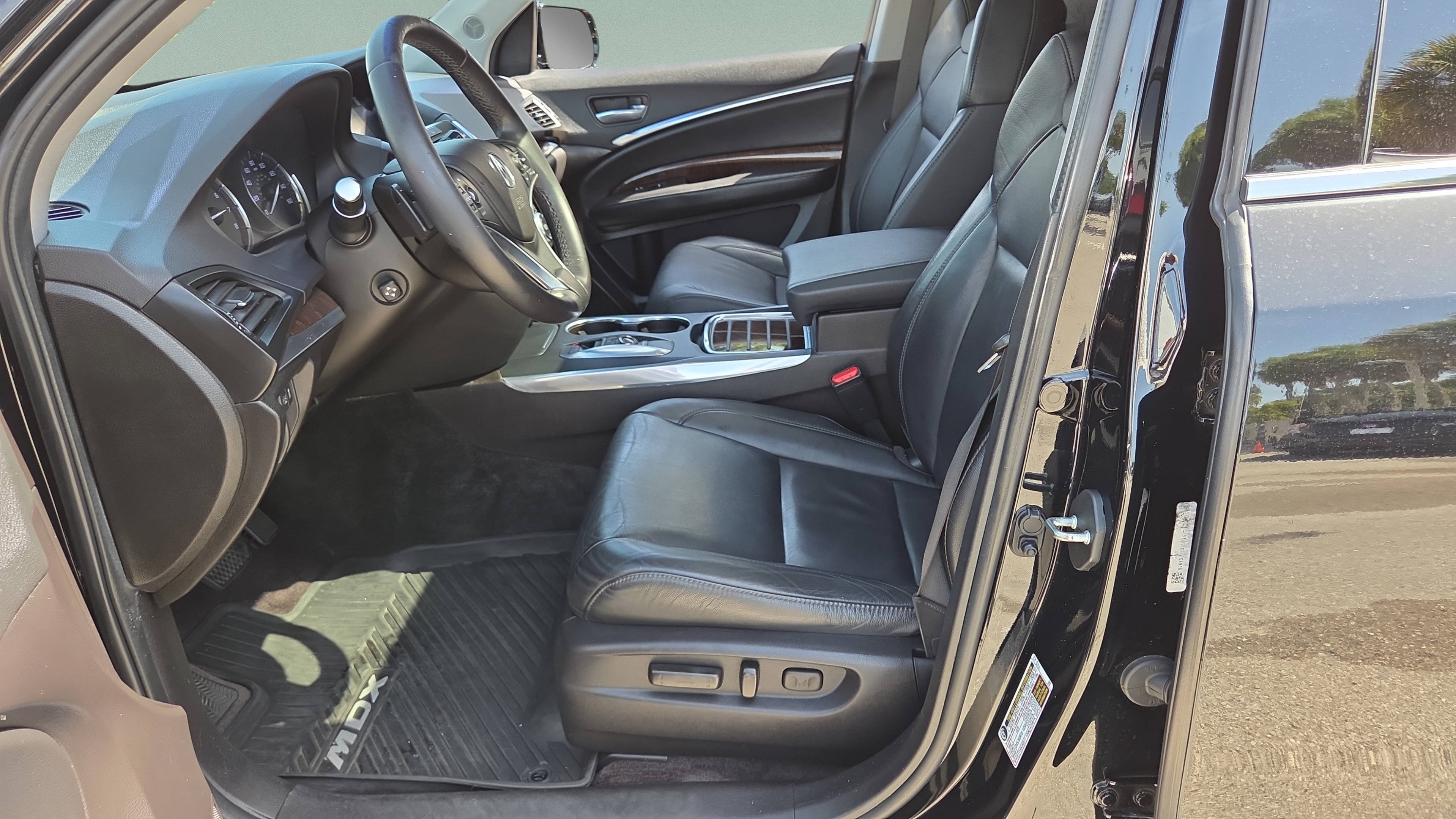 Used 2018 Acura MDX SH-AWD image 9