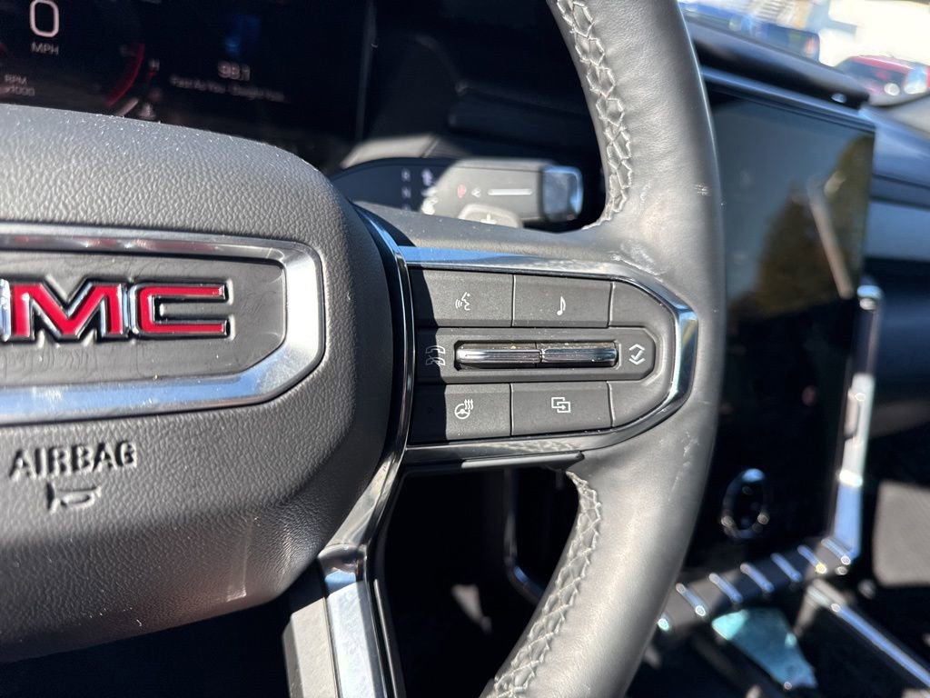 Used 2025 GMC Acadia Elevation FWD image 16