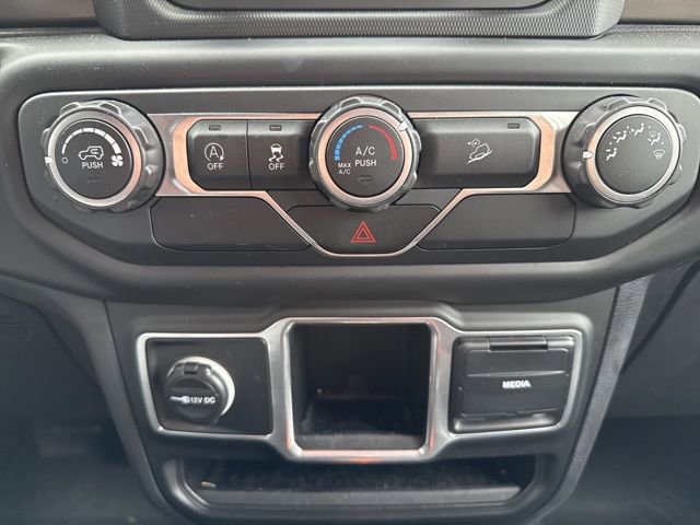 Used 2018 Jeep Wrangler Unlimited Sport image 15