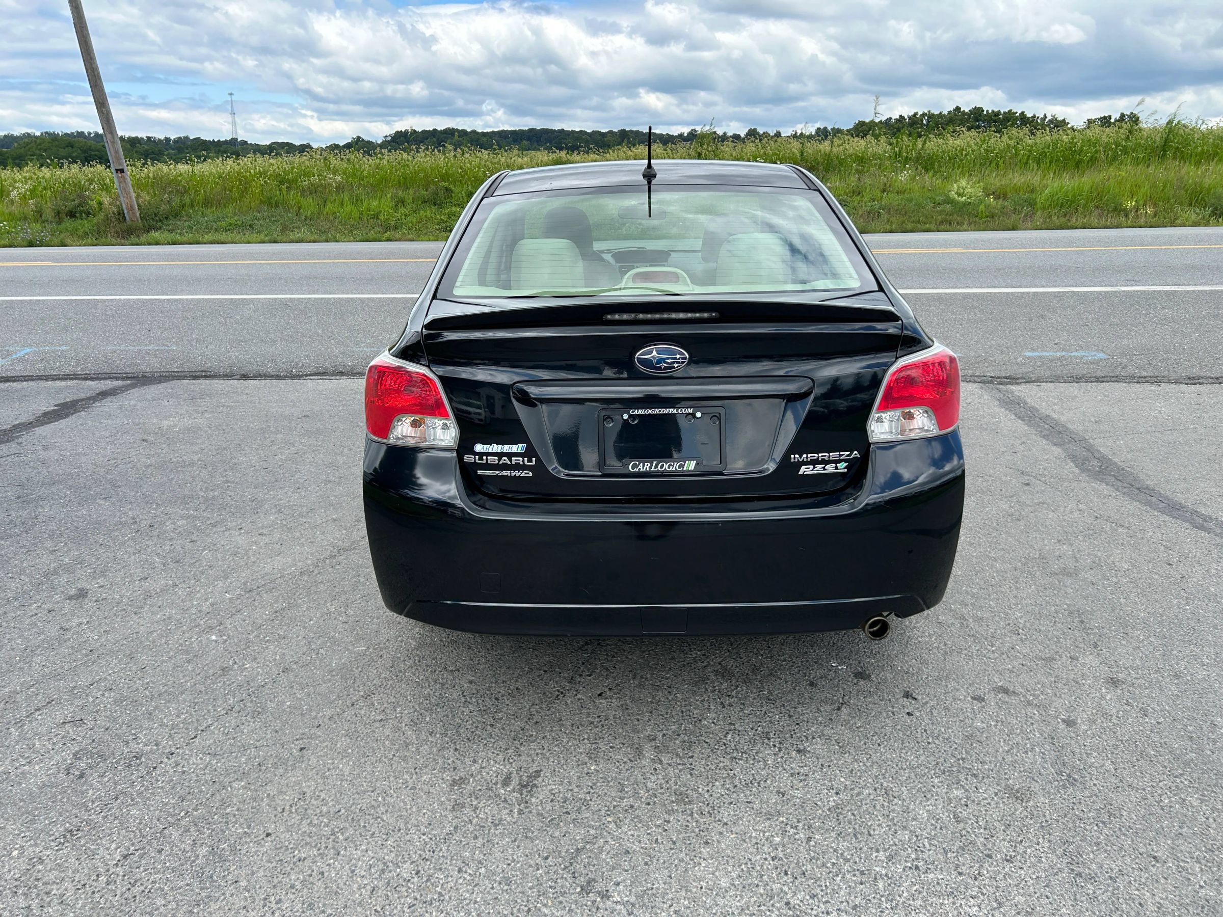 Used 2013 Subaru Impreza 2.0i Premium AWD/4WD image 7