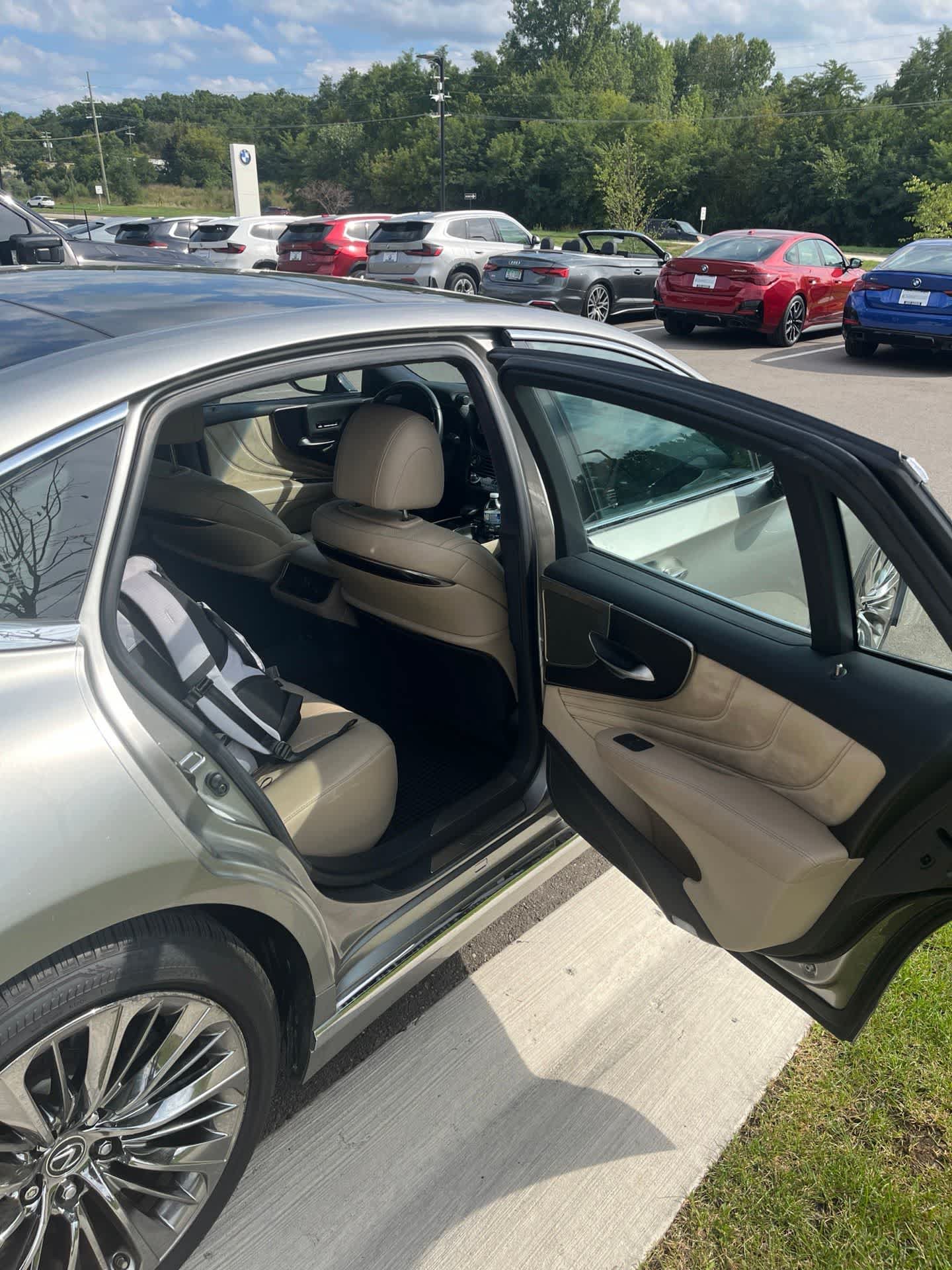 Used 2021 Lexus LS 500 AWD w/ Interior Upgrade Package image 8