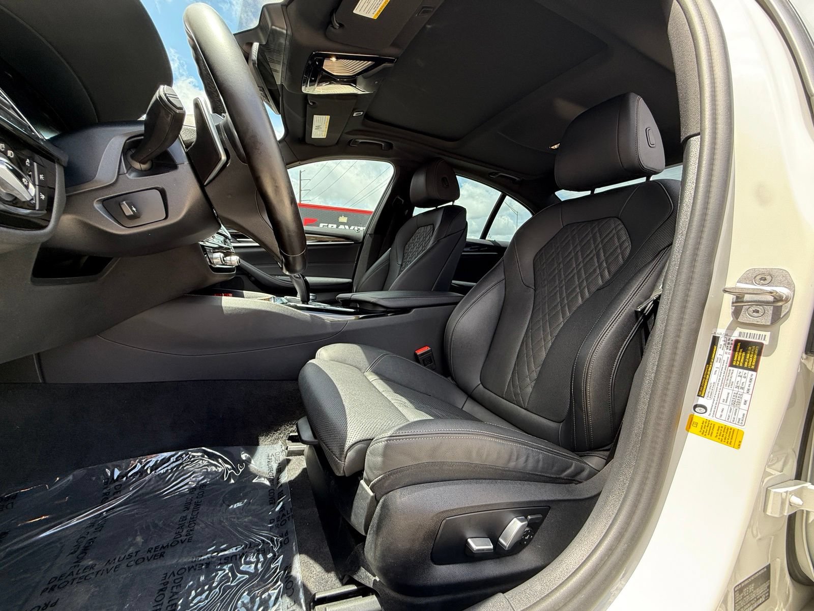 Used 2021 BMW 540i w/ M Sport Package RWD image 17