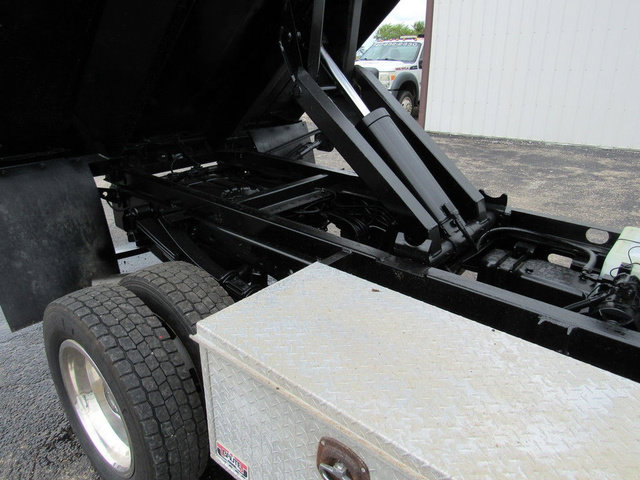 Used 2023 Ford F550 4x4 Regular Cab Super Duty image 34