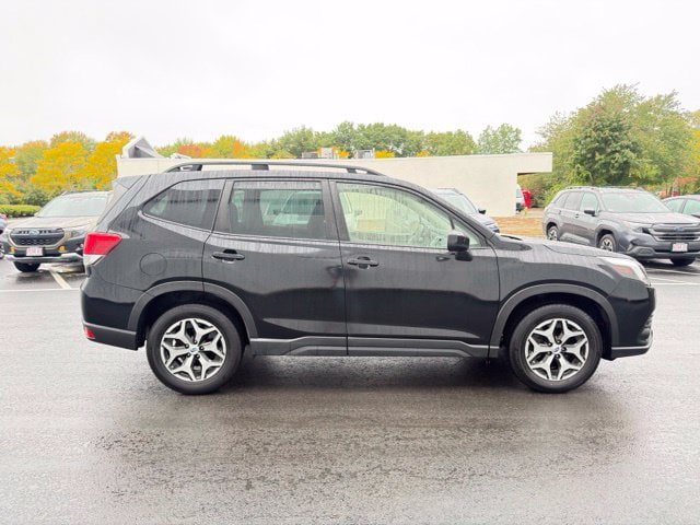 Used 2023 Subaru Forester Premium AWD/4WD image 5