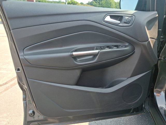 Used 2017 Ford Escape Titanium AWD/4WD image 13