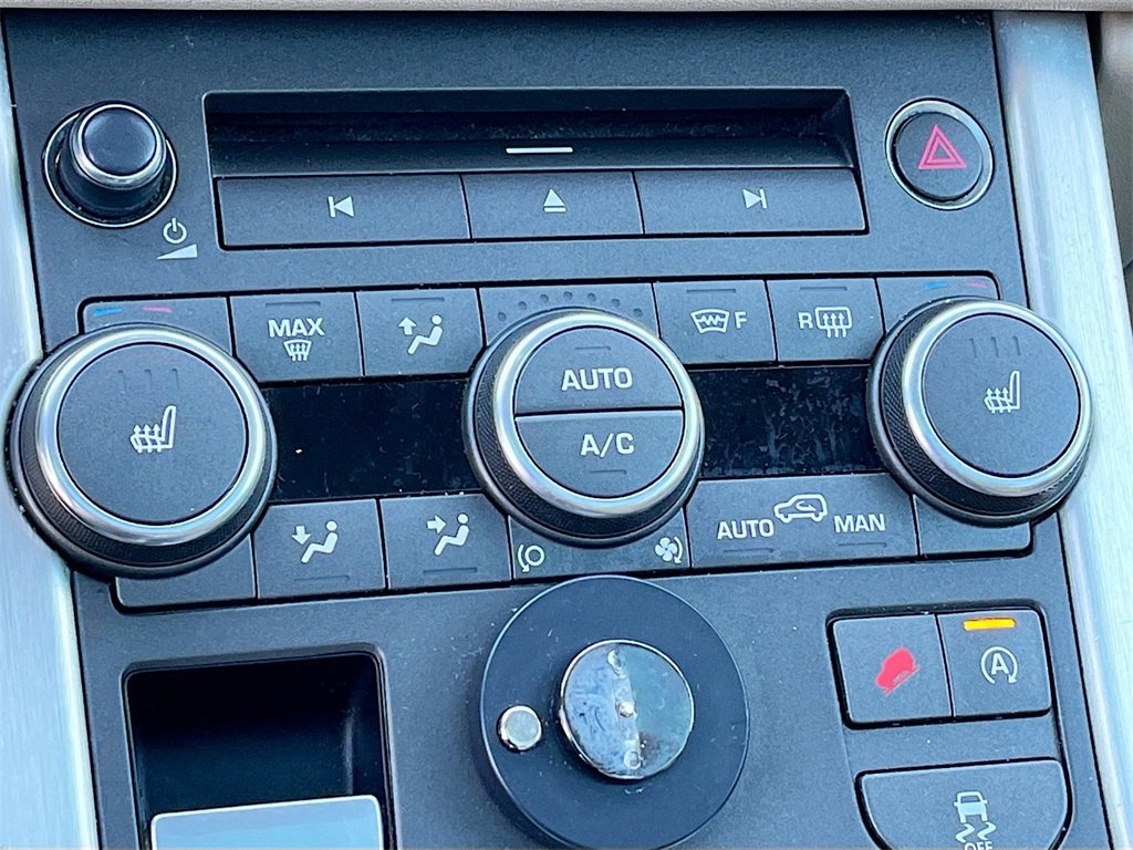 Used 2016 Land Rover Range Rover Evoque SE image 16