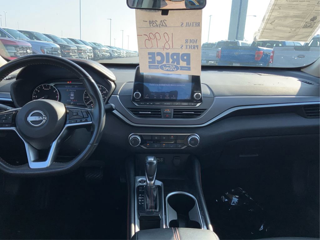 Used 2023 Nissan Altima 2.5 SR image 16