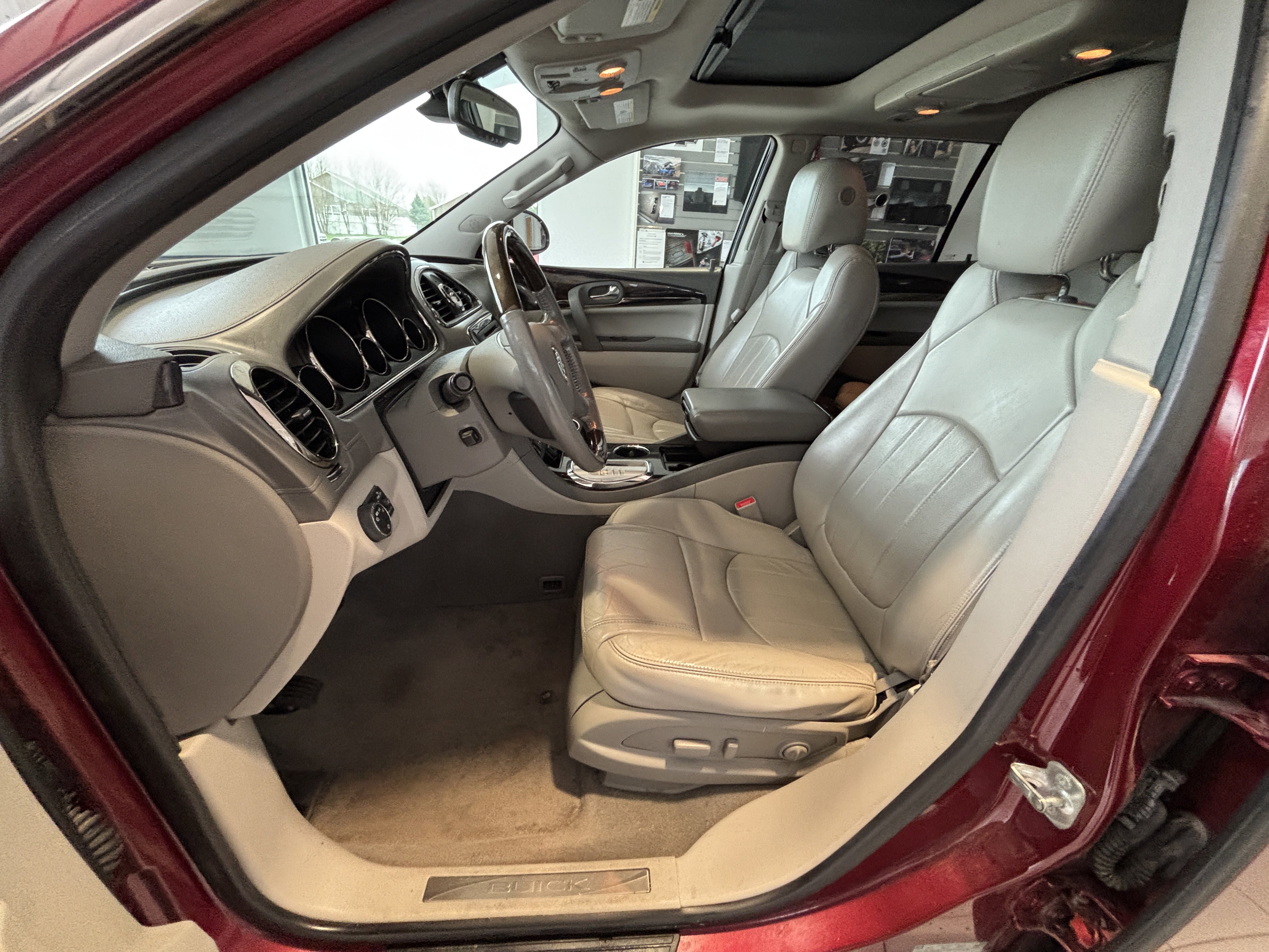 Used 2015 Buick Enclave Premium image 8