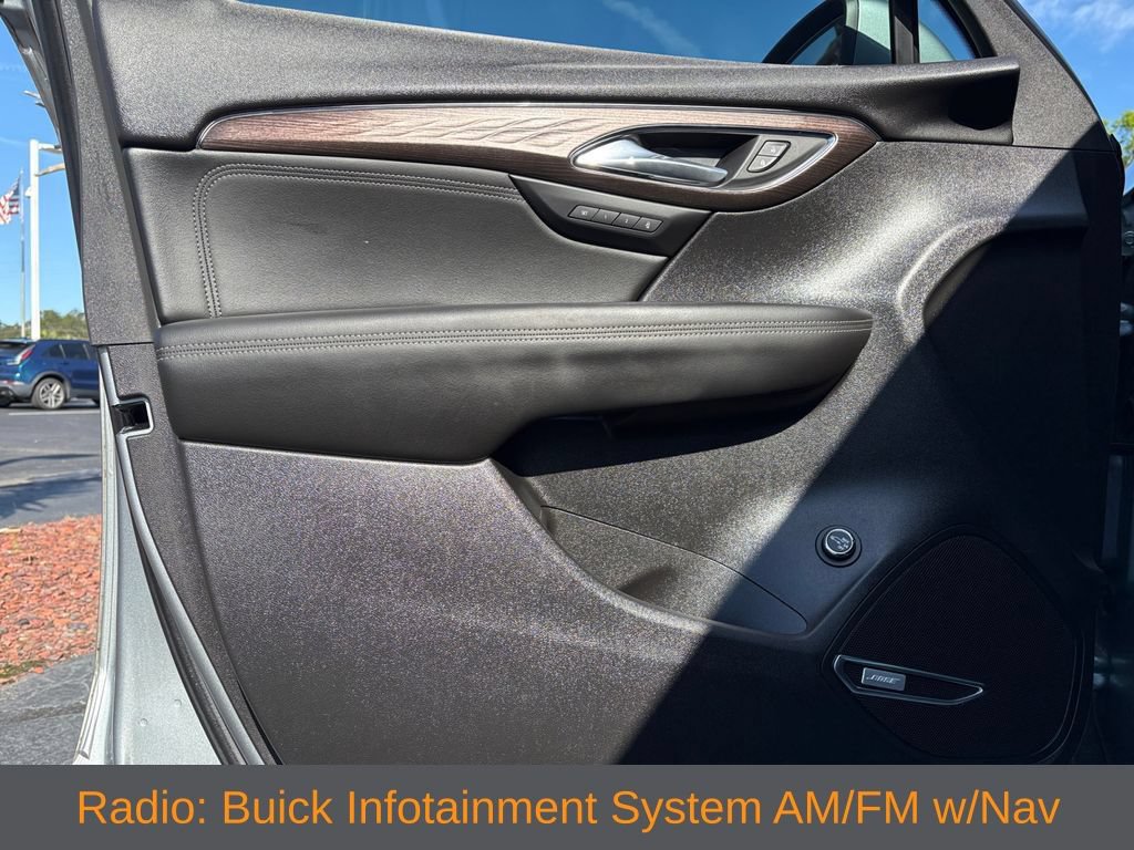 Used 2023 Buick Envision Avenir AWD/4WD image 3