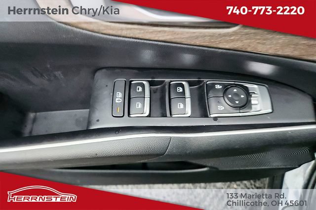 Used 2022 Kia Sorento S w/ Panoramic Sunroof Package AWD/4WD image 14