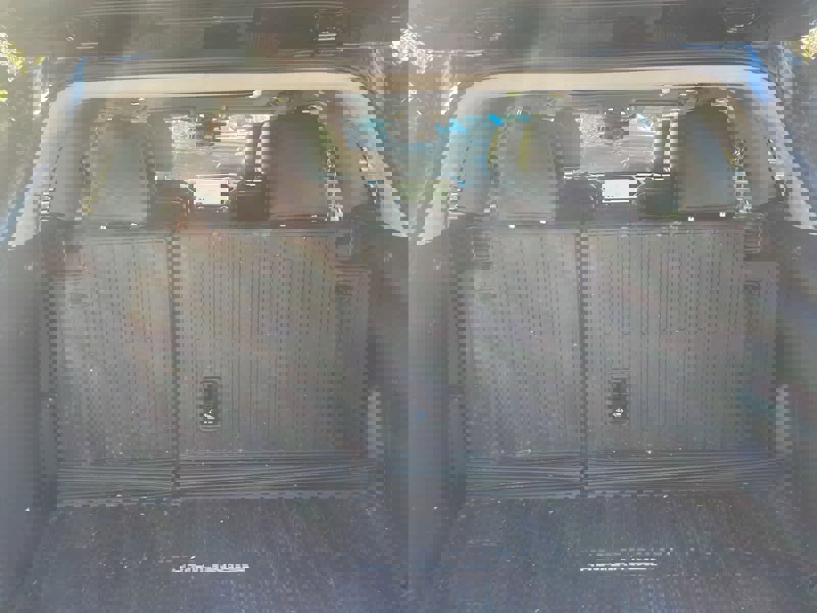 Used 2023 Toyota Highlander Platinum image 9