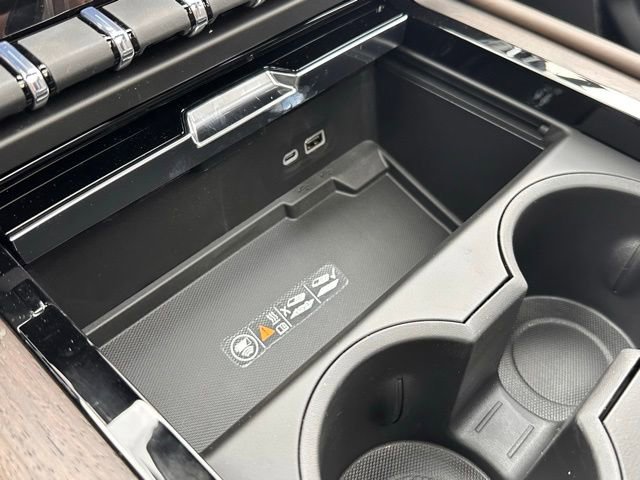 New 2026 GMC Yukon Denali Ultimate AWD/4WD image 26