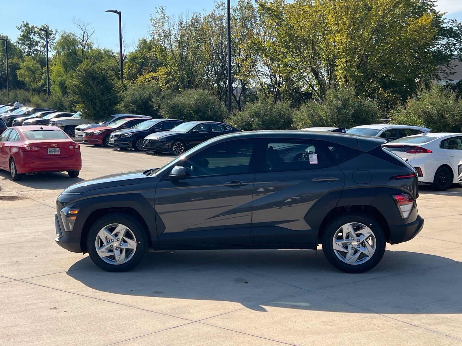 New 2027 Hyundai Kona SE FWD image 6