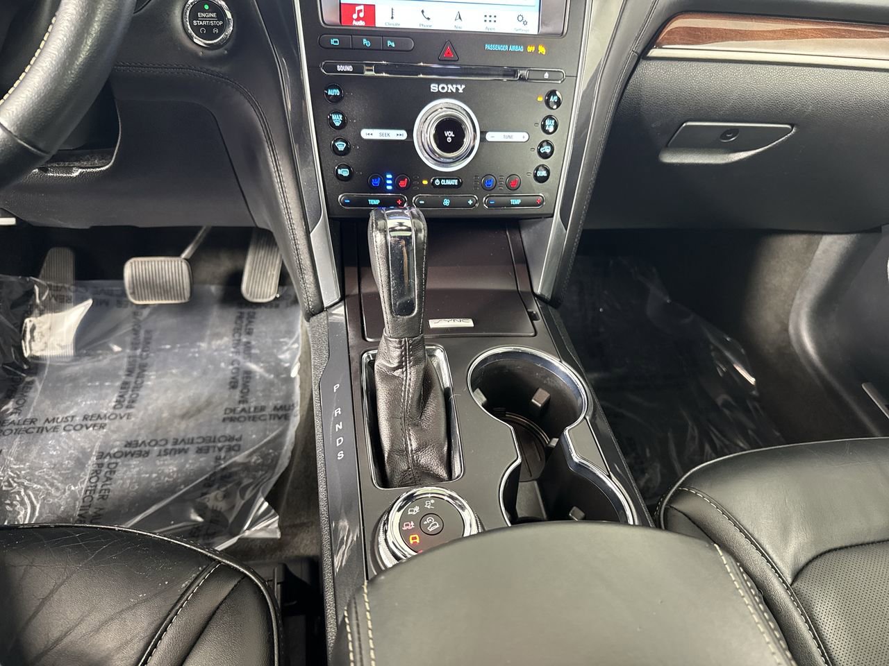 Used 2018 Ford Explorer Platinum AWD/4WD image 13