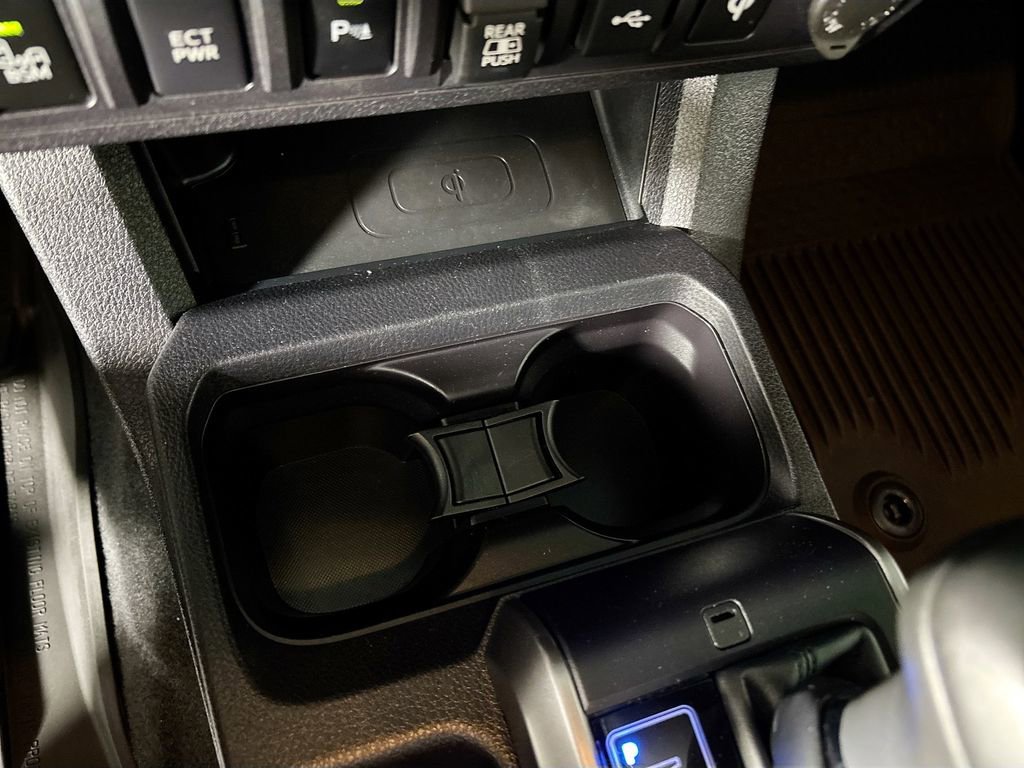 Used 2023 Toyota Tacoma Limited image 15