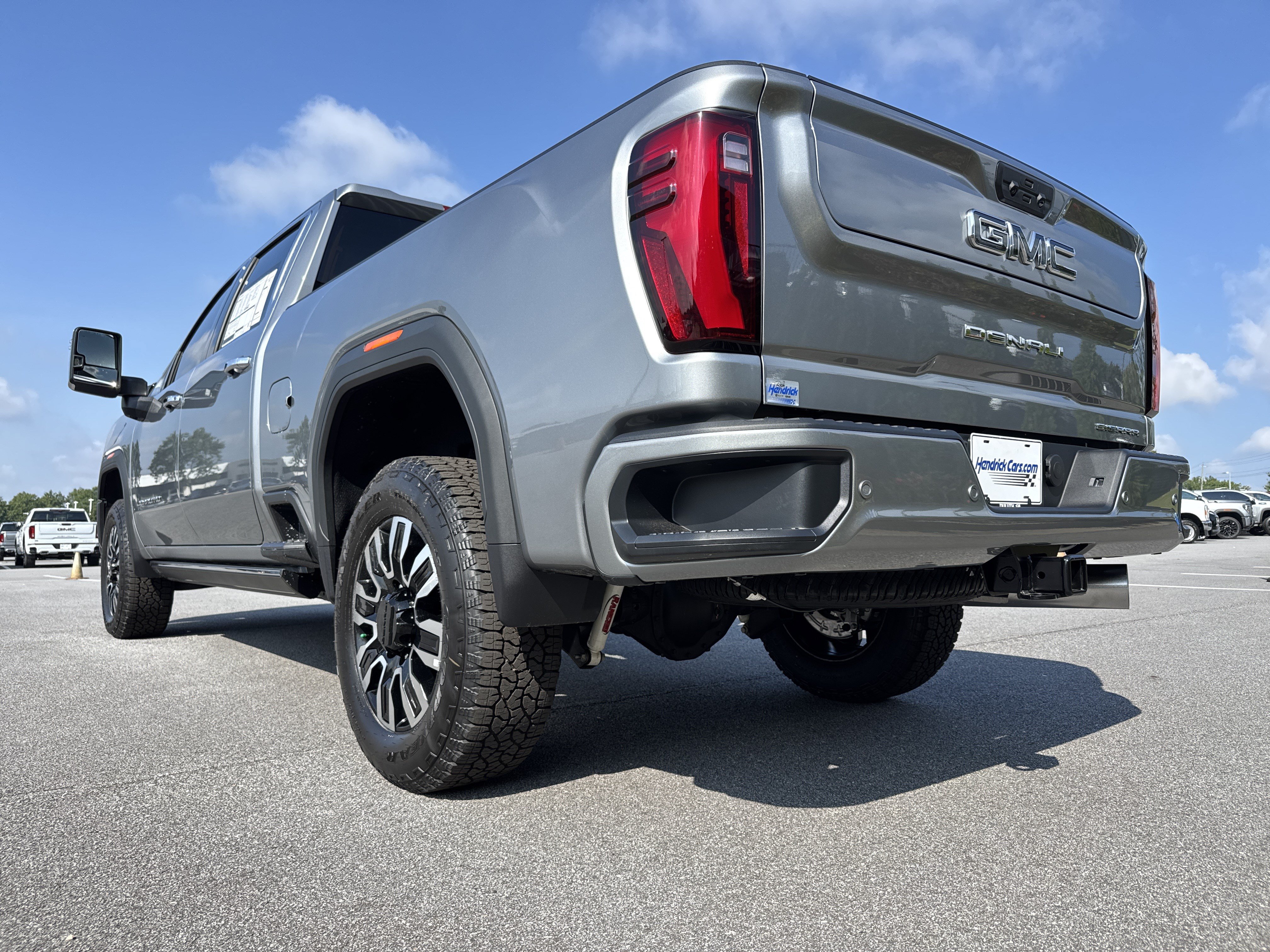 New 2026 GMC Sierra 2500 Denali Ultimate AWD/4WD image 8