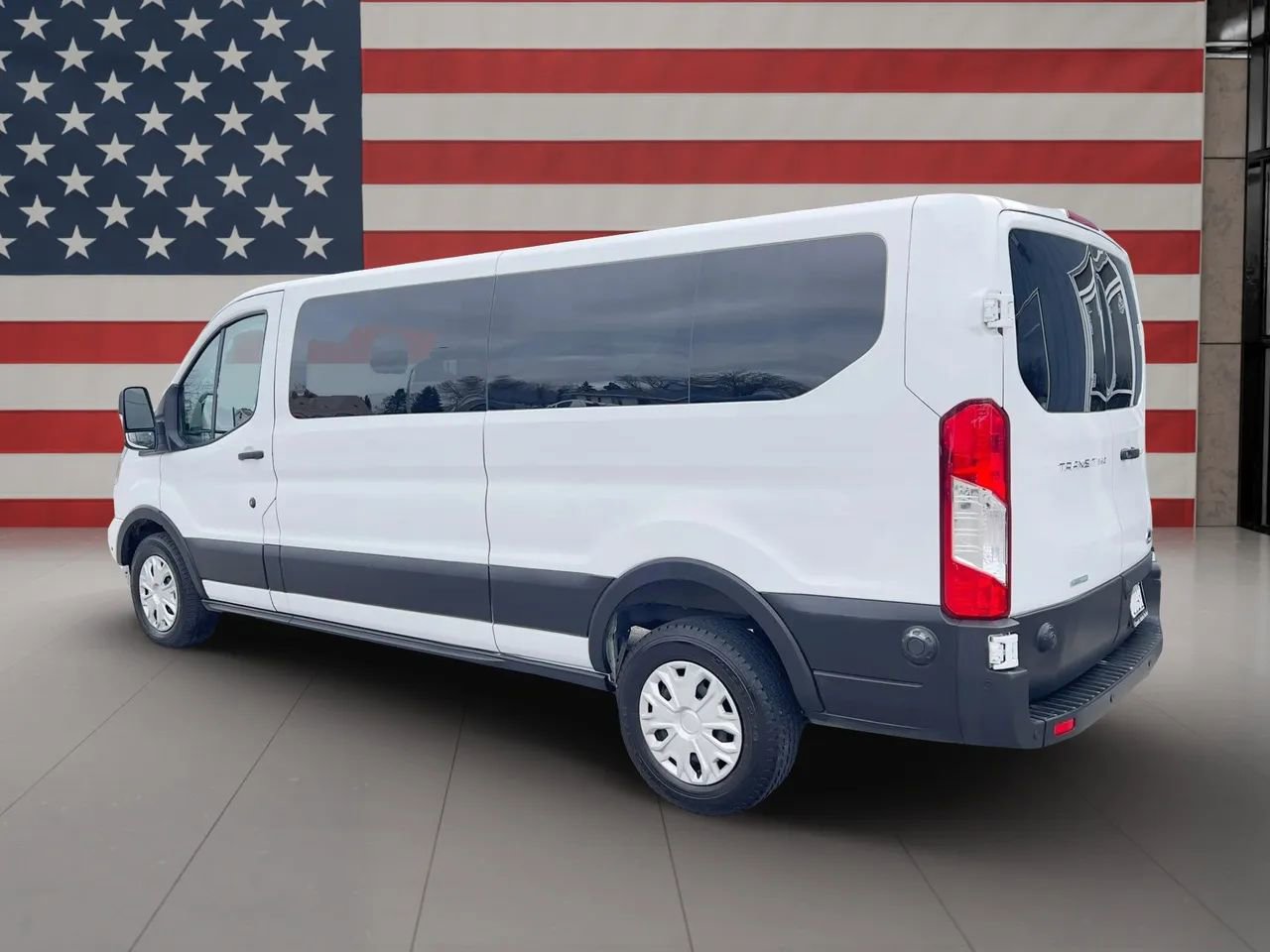 Used 2024 Ford Transit 350 XLT image 6