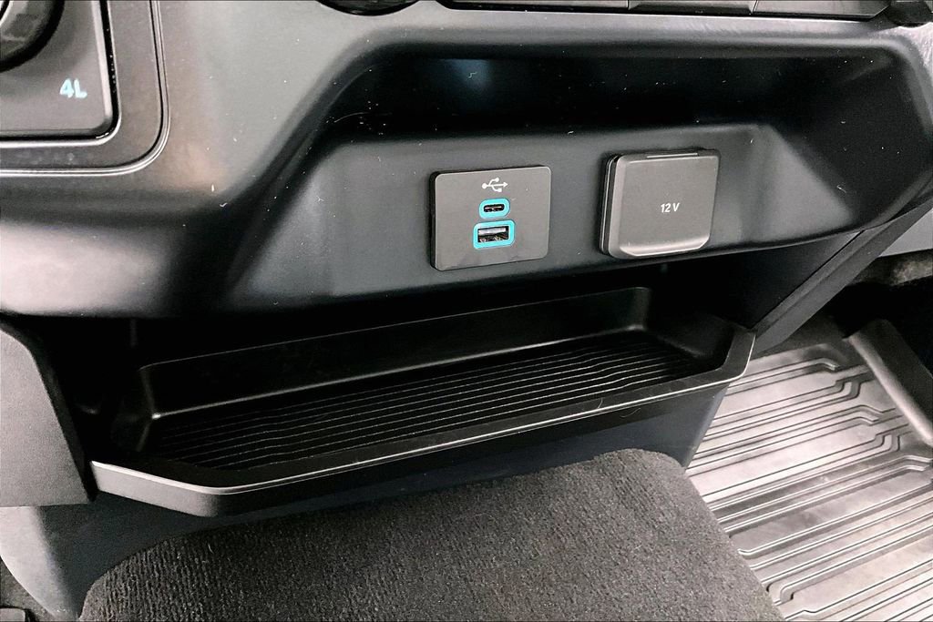 Used 2025 Ford F350 XLT w/ FX4 Off-Road Package image 29