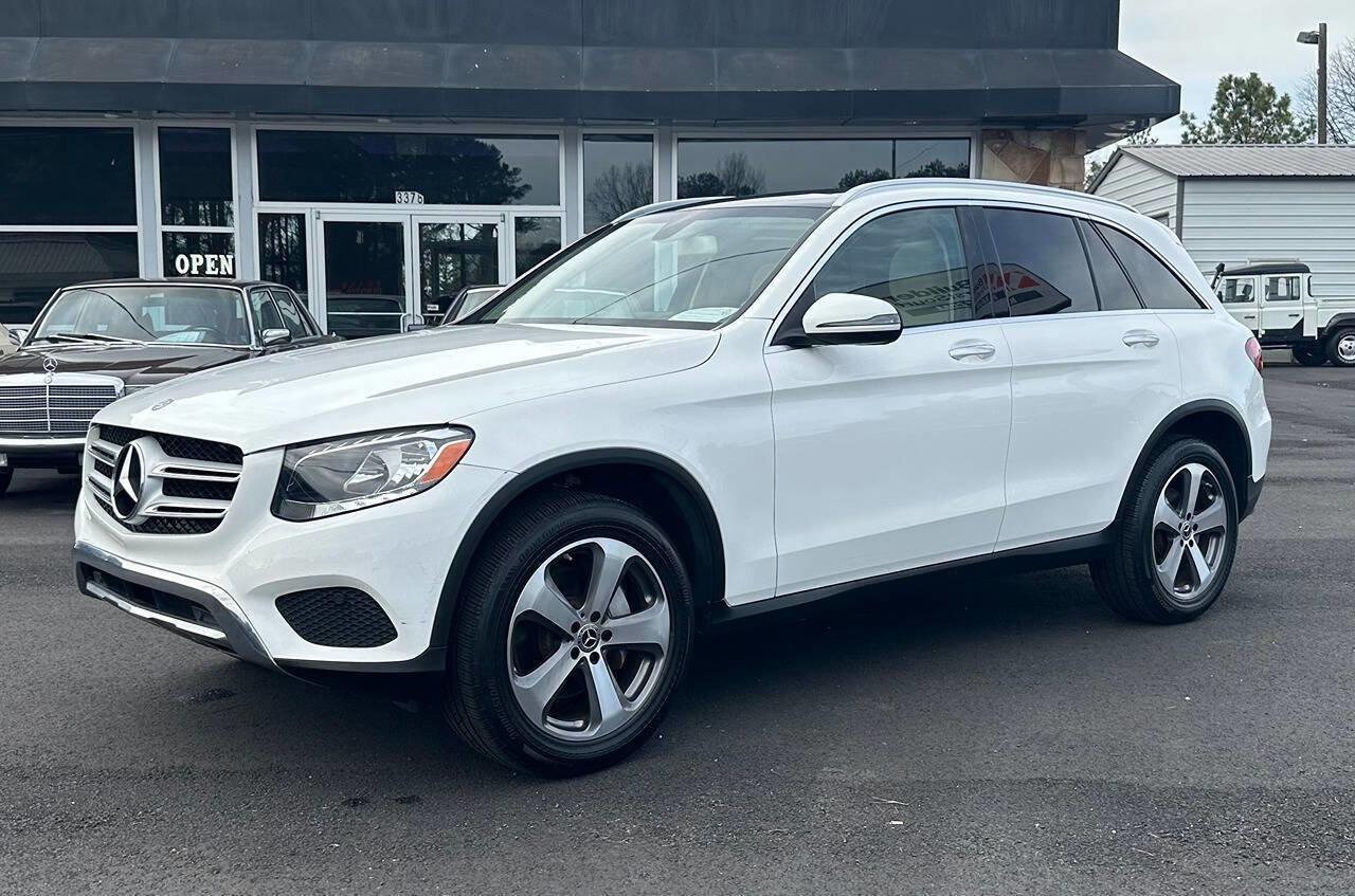 Used 2019 Mercedes-Benz GLC 300 w/ Premium Package image 2