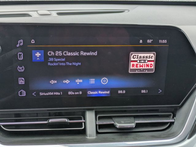 Used 2025 Chevrolet Trax LT image 19