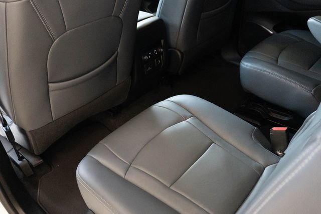 Used 2024 Buick Enclave Premium image 19