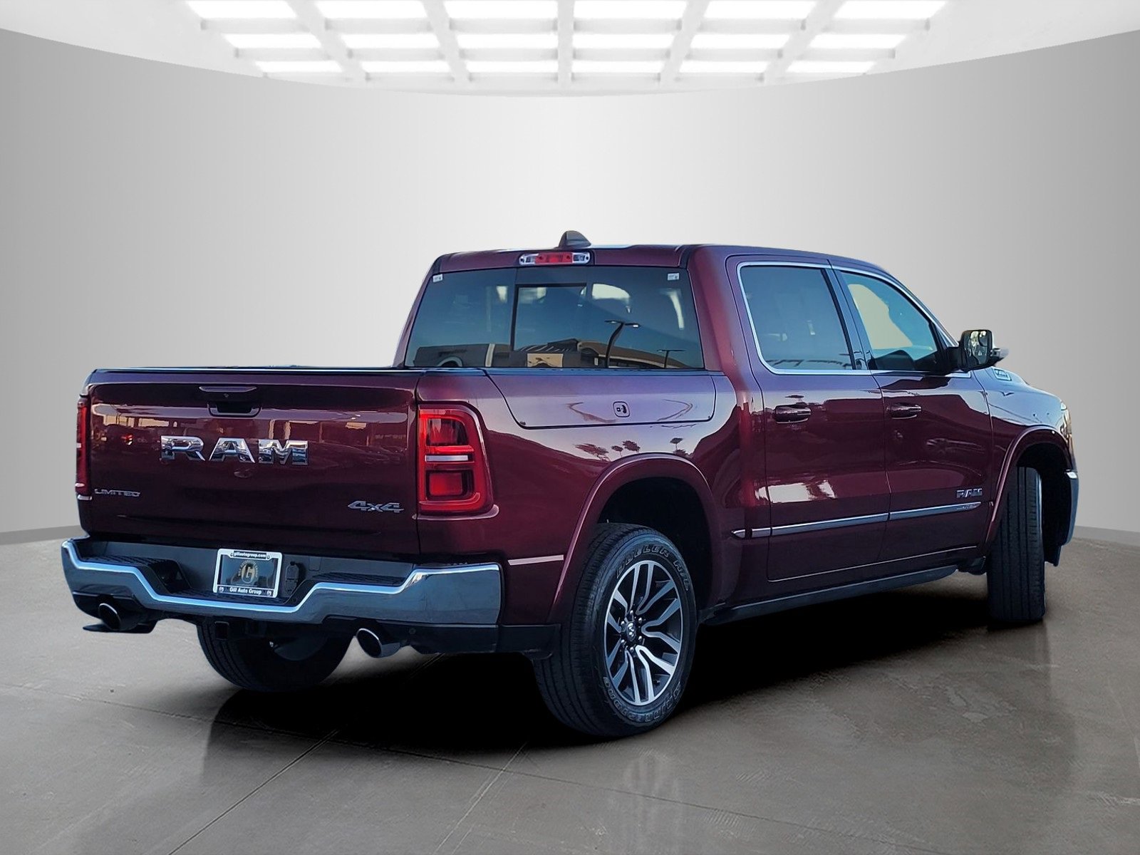 Used 2025 RAM 1500 Limited w/ Trailer Tow Group image 4