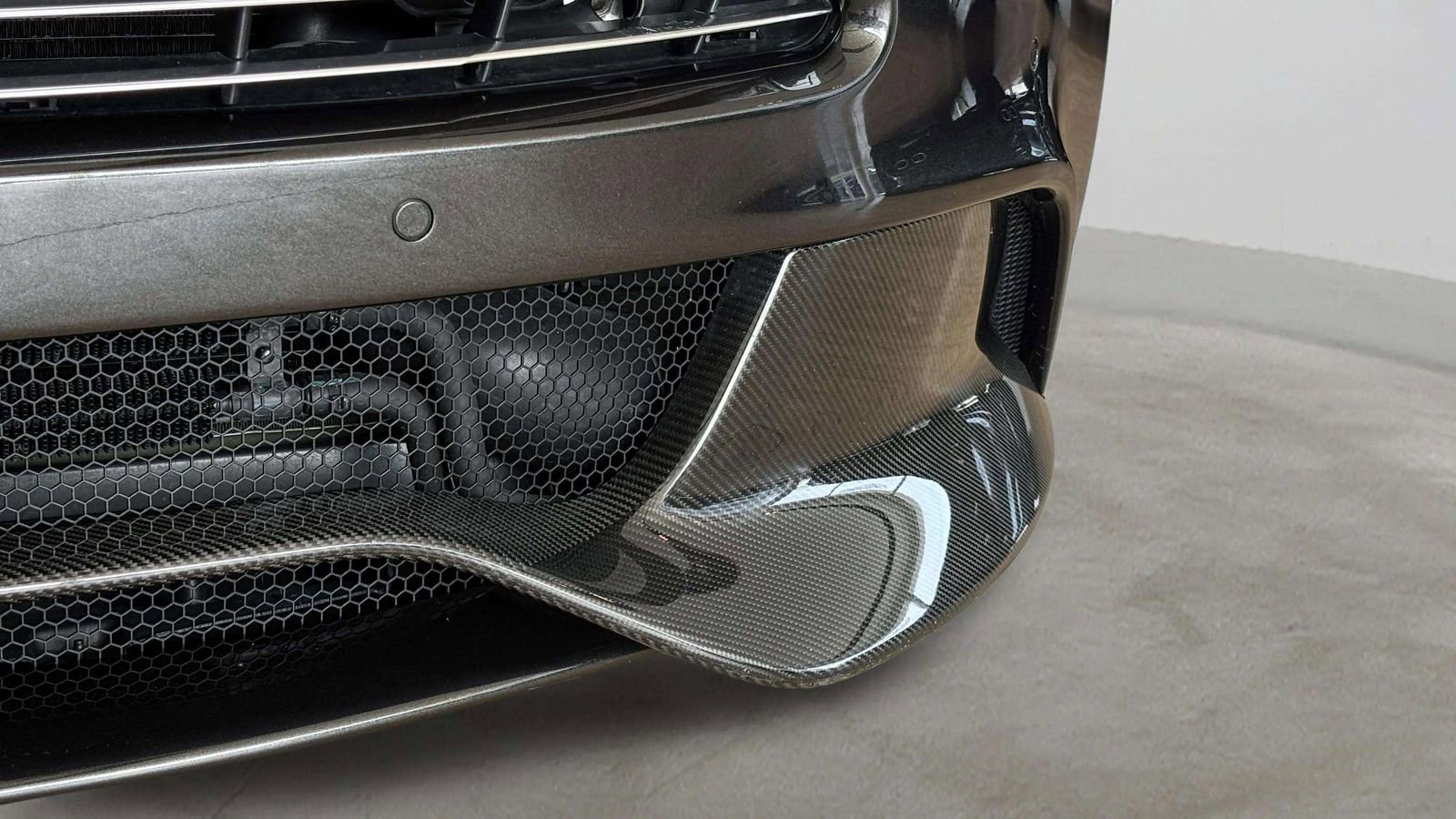 Used 2016 Aston Martin Vanquish Volante image 47