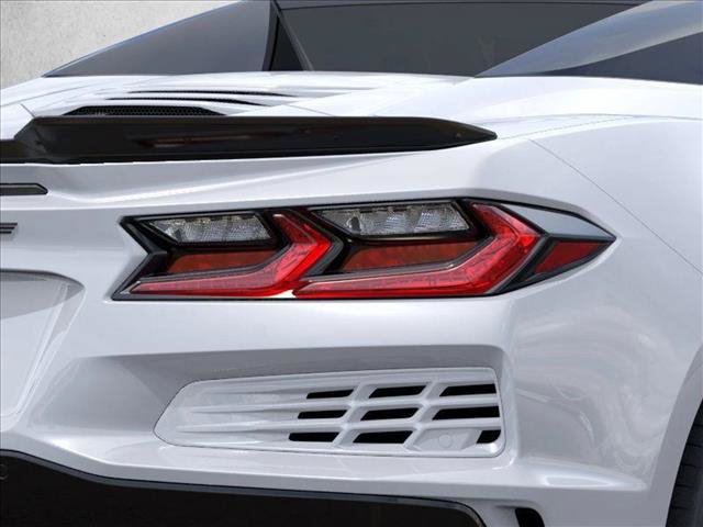 New 2025 Chevrolet Corvette E-Ray AWD/4WD image 11