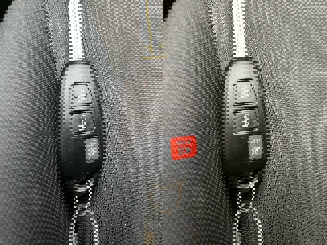 Used 2017 Toyota RAV4 LE w/ Carpet Mat Package image 19